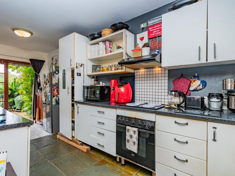 Hendra - First-Time Buyer Dream Home | 3 Bedroom Duplex in Quiet Cul-de-Sac - Photo 7