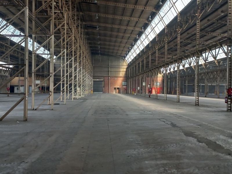 7 177m2 Alrode Warehouse To Let - Photo 5