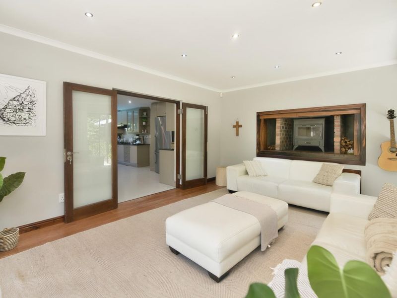 Vermont's hidden gem: 5 bedroom home with breathtaking views - Photo 7