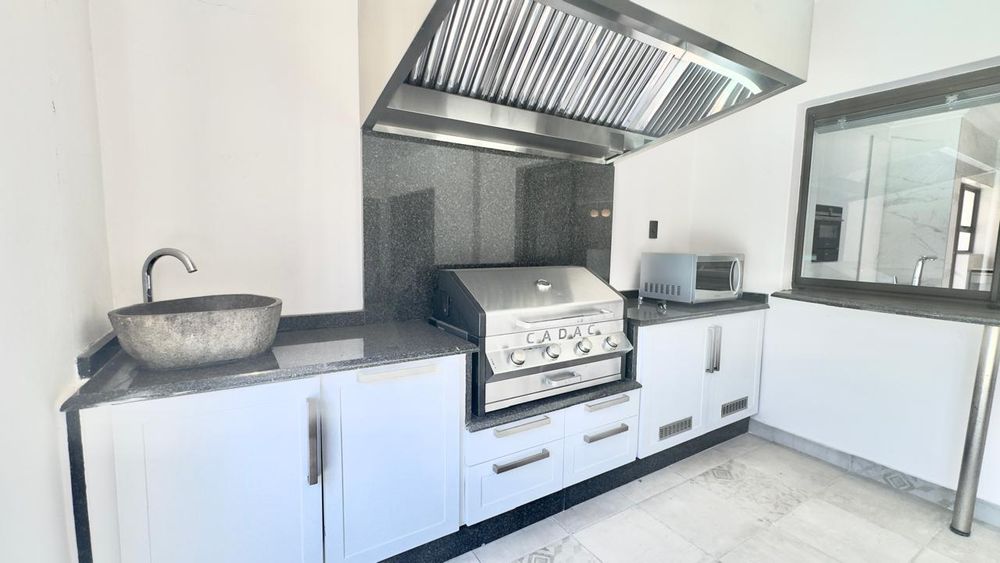 Undercover Braai area