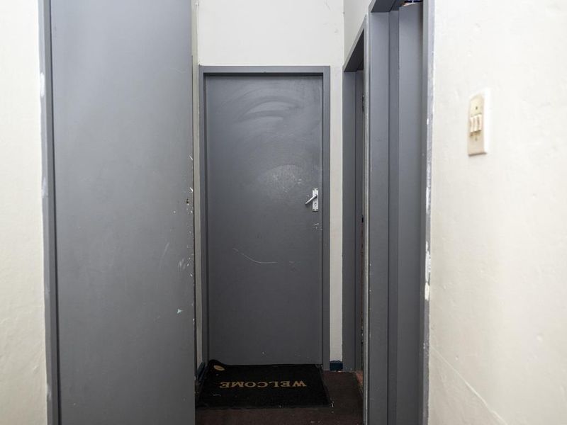 2 Bedroom Apartment Fixer-Upper Opportunity - Photo 9