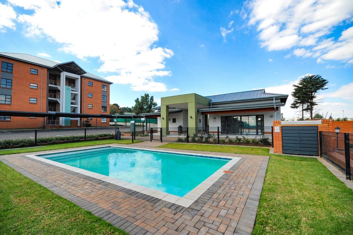 Stunning Garden Unit - Photo 3