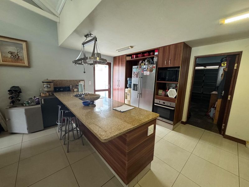 Property For Sale in Leisure Bay Estate - Photo 3
