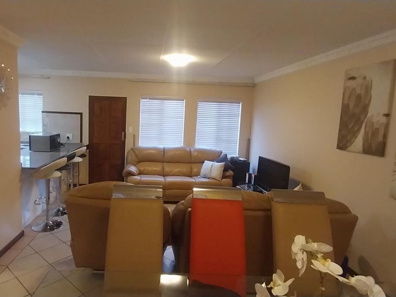 2 Bedroom House In Sand Stone Estate - Photo 6