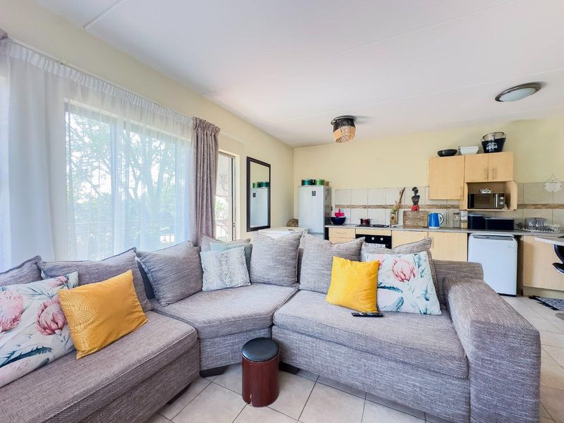 Smart Investment or Ideal First Purchase – 2-Bedroom Apartment with Balcony - Photo 3