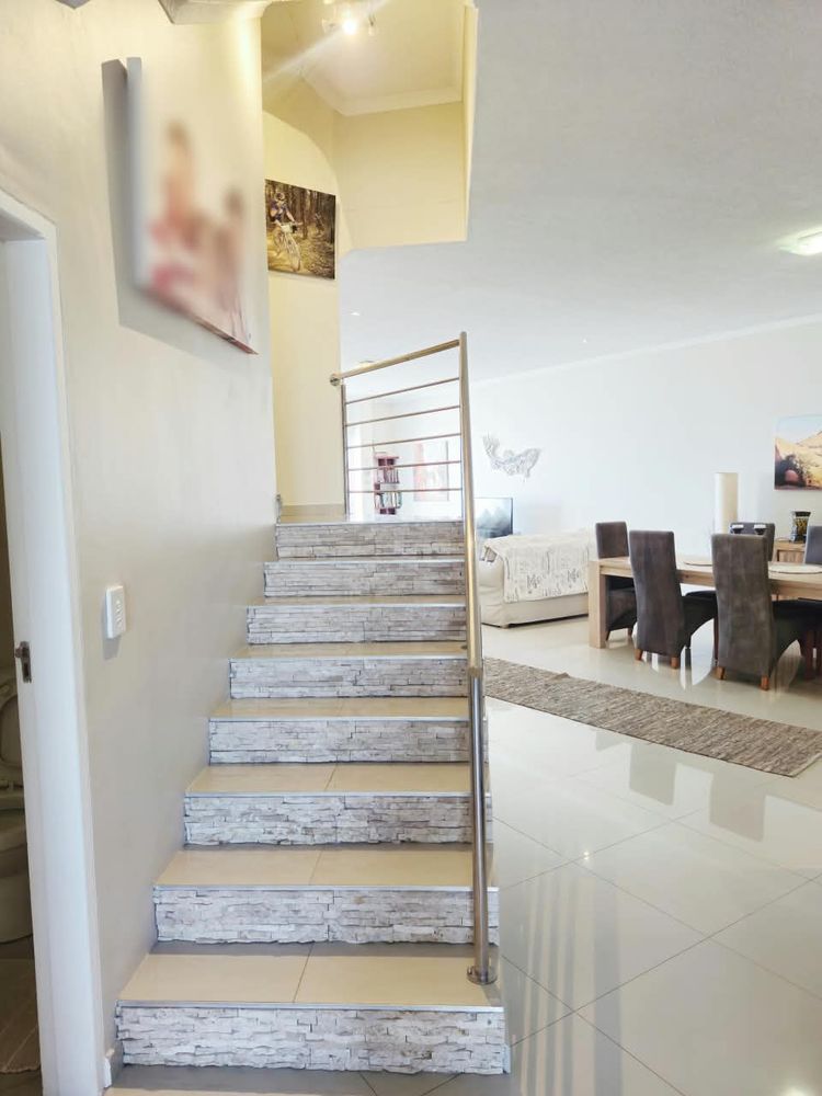 Stairs to 1st floor 