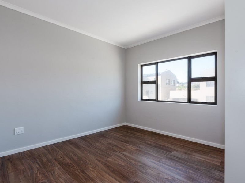 Stylish and Modern Living in a Secure Estate - Photo 7