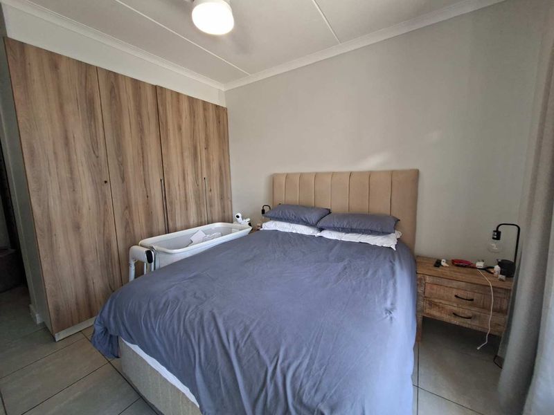 Upmarket apartment for sale - Photo 10