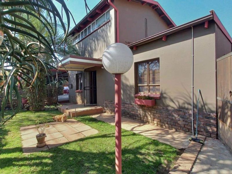 Three bedrooms house for sale in Daspoort - Photo 1