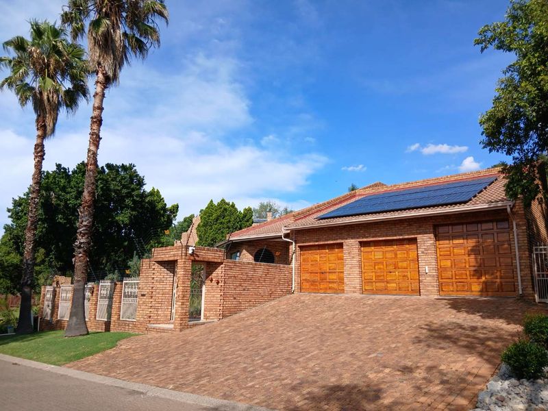 A gem nestled in the heart of Meyersdal - Photo 2