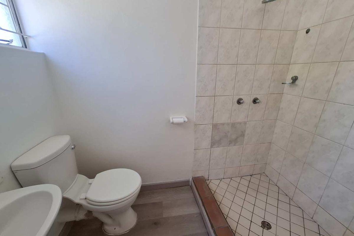 Affordable double story townhouse - Photo 4