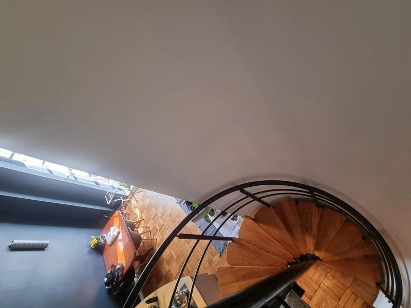 Stylish Loft Living in the Iconic Mutual Heights – Cape Town CBD - Photo 6