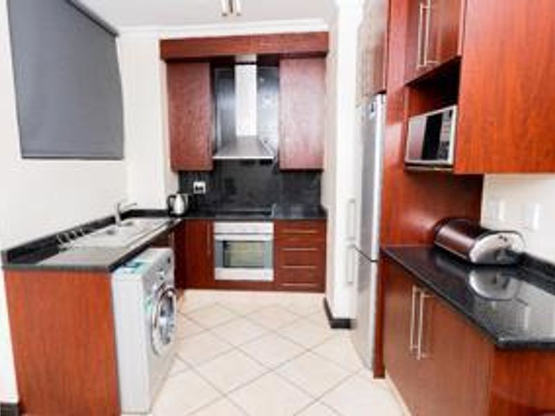 FURNISHED BACHELOR - Photo 4