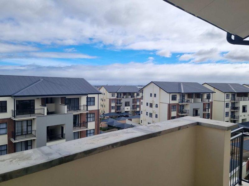 Luxury one-bedroom apartment with balcony at De Aan-Zicht - Photo 3