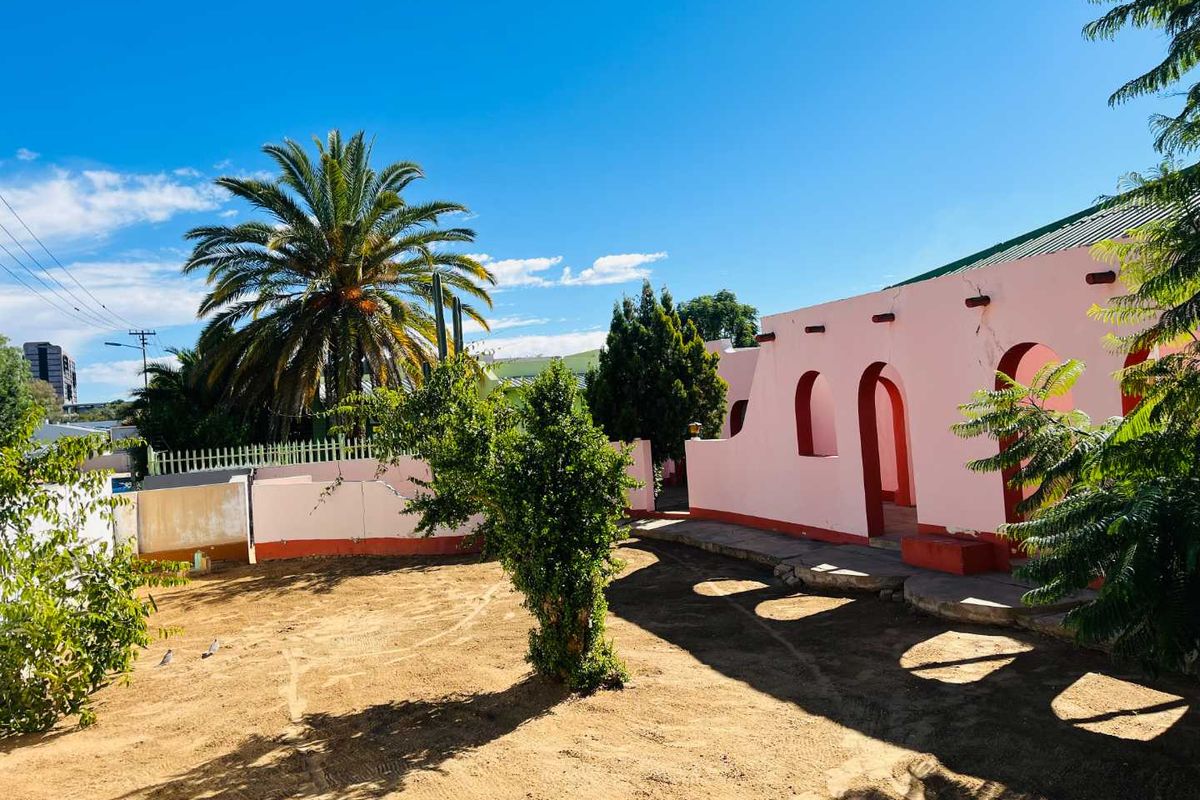 FOR SALE | Business Rezoned Freestanding House – Eros, Windhoek - Photo 4