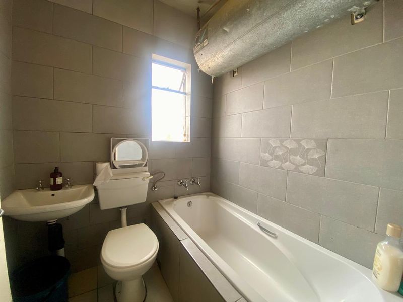 Your cosy haven awaits - Photo 9