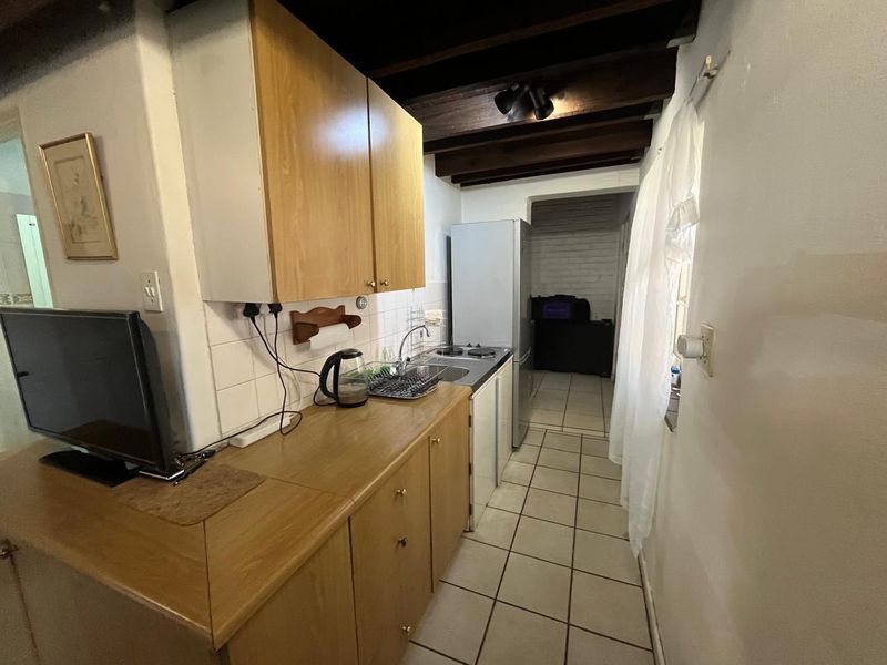 Furnished Rental One Loft bedroom PRIME Location - Photo 8