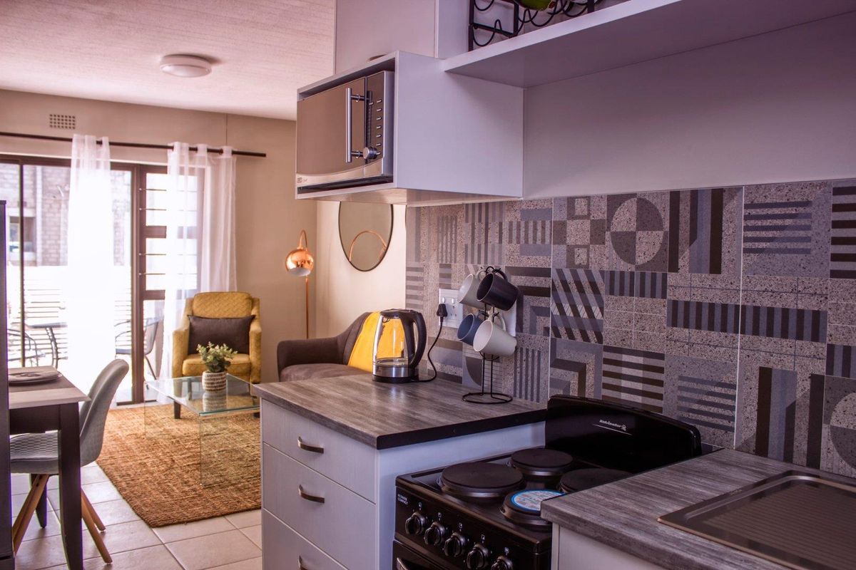 Modern 2-Bedroom Ground Floor Apartment – Bridge Park - Photo 4