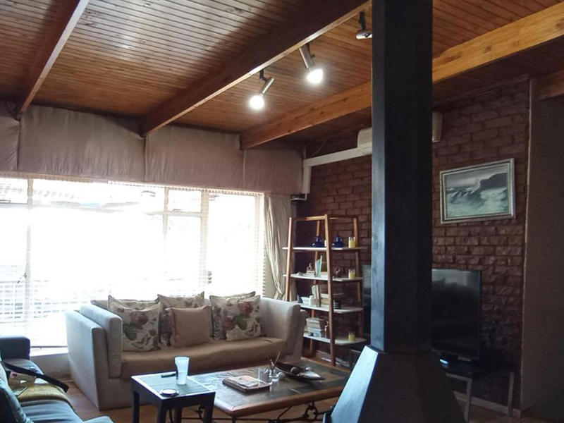 SPACIOUS FAMILY HOME WITH POOL AND LAPA IN CONSTANTIA PARK – EXCEPTIONAL RENOVATION OPPORTUNITY - Photo 5