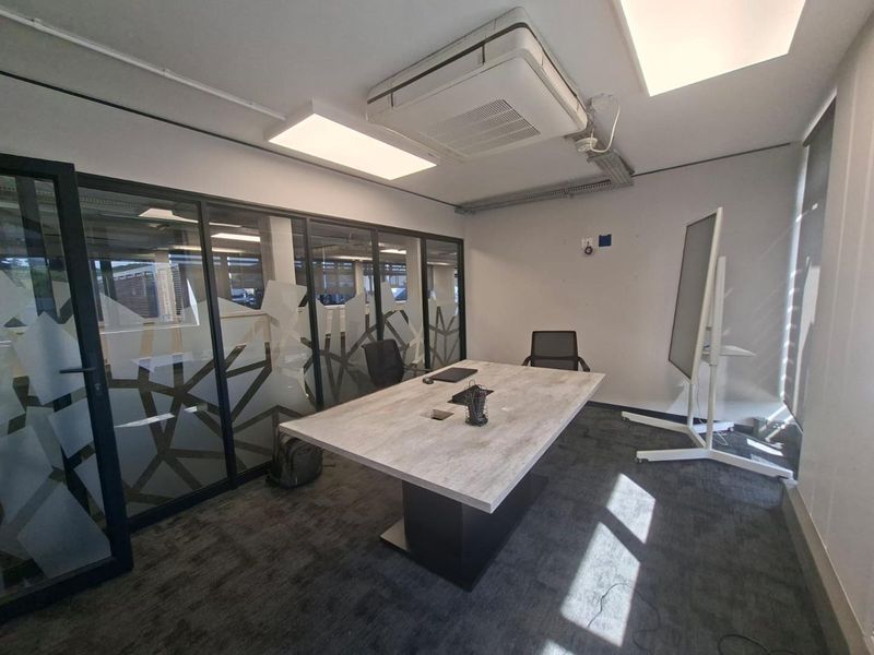 Premium 685m2 Office Space in Essex Gardens, Westville - Photo 6
