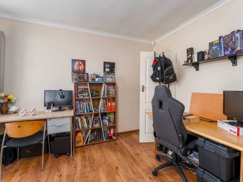 Spacious Family Home with Large Grounds in Montague Gifts, Lotus River - Photo 7