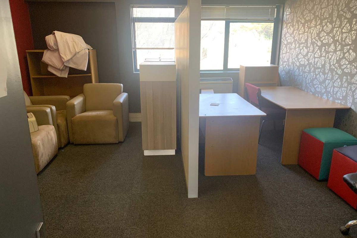 404m2 Office Space To Let | 39 Empire Road, Parktown - Photo 5