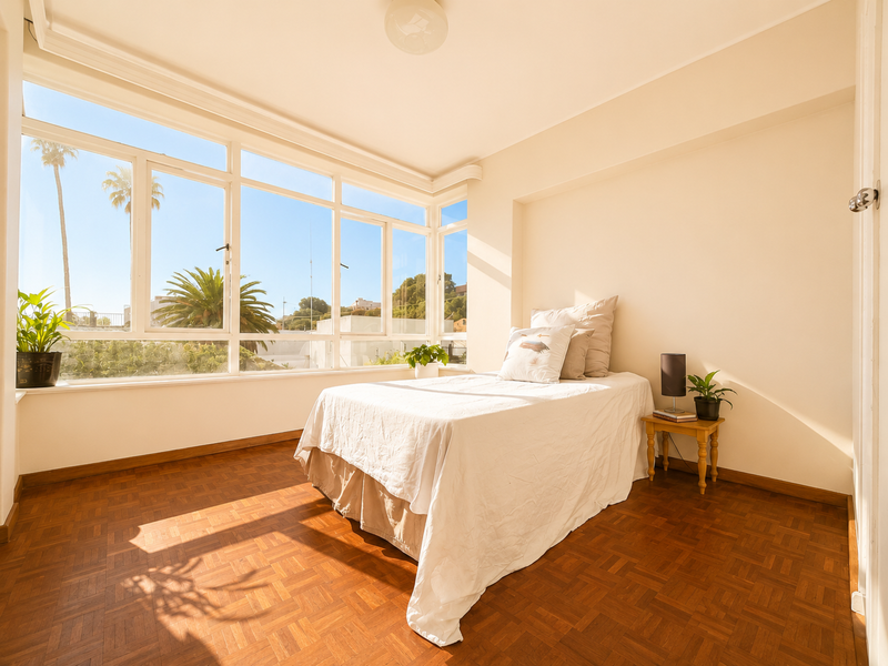 Sunny, Spacious 2-Bed Apartment with Views and Garage - Photo 8