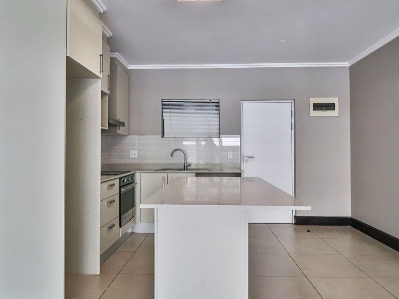 Massive 2 - bedroom close to Umhlanga Beach - Photo 5