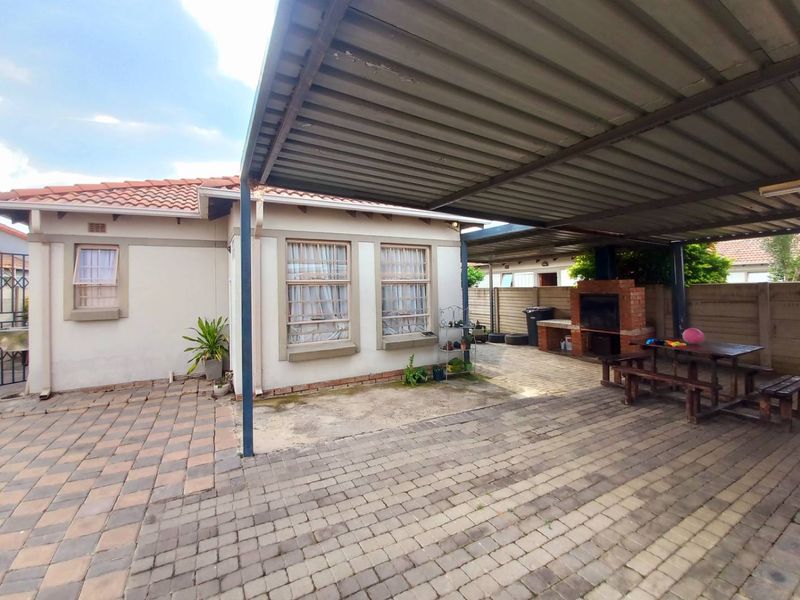 Three bedrooms house for sale in Andeon - Photo 2