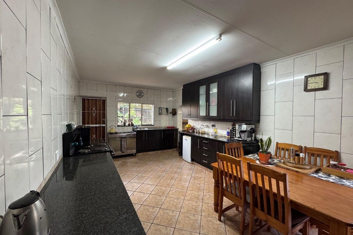 Exceptional Value, Tranquility & Endless Potential! - Photo 5