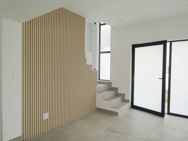 Costal three bedroom home with modern finishes - Photo 7