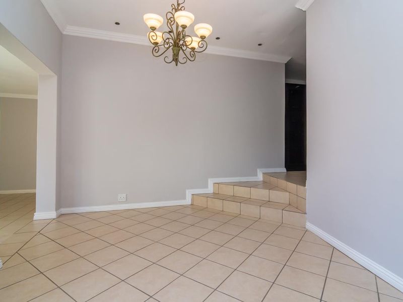 Beautiful family home for Sale - Photo 7