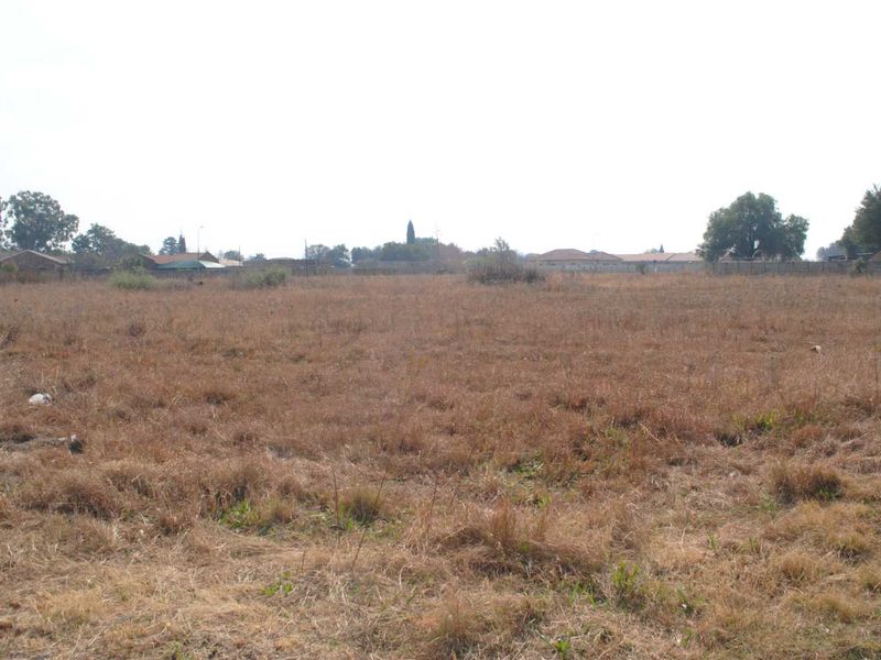 Vacant stand in the well sought after suburb of Midvaal - Photo 3