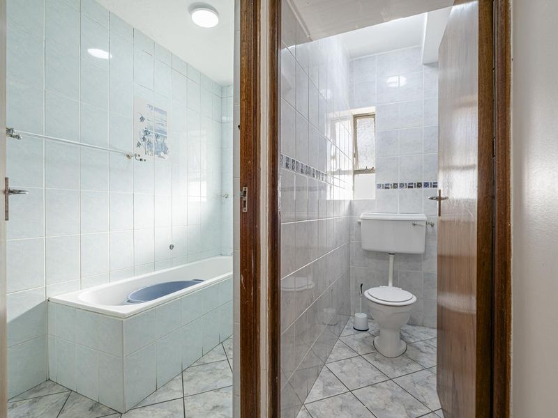 Ocean View 2-Bed Apartment | Ideal Student Accommodation Investment | Humewood - Photo 10