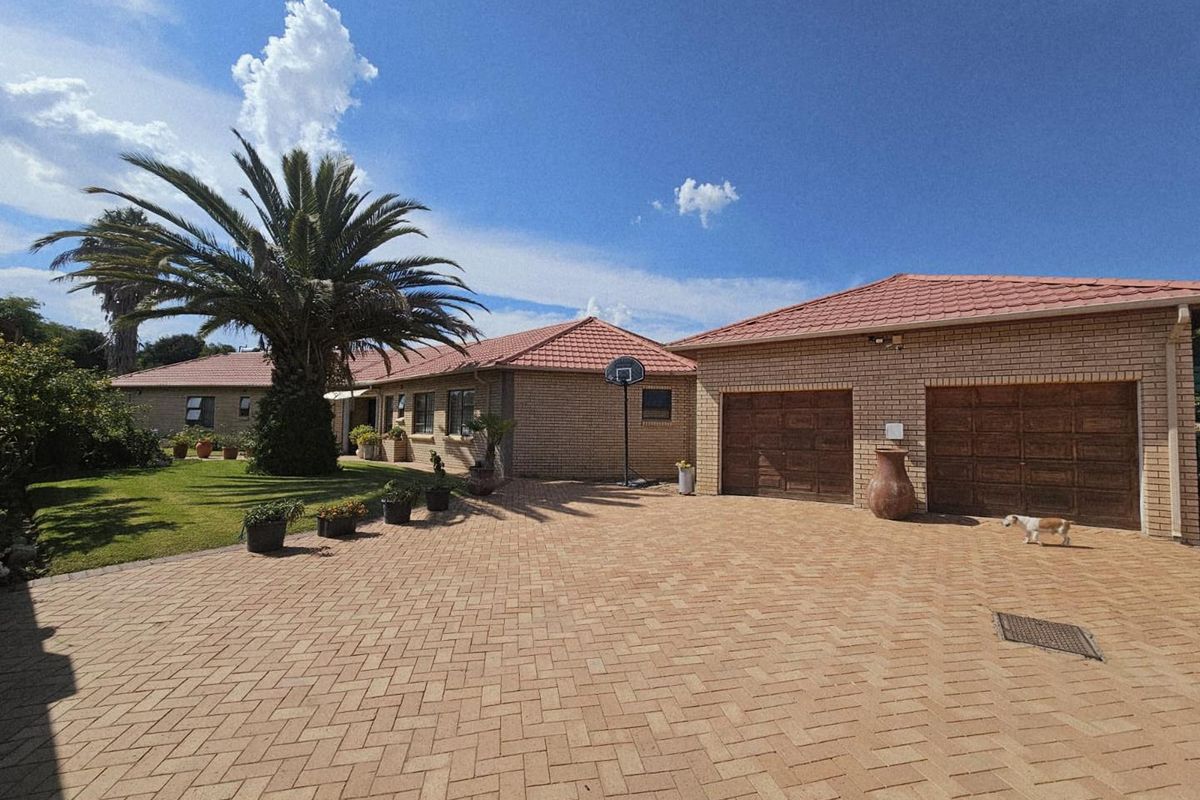 LOCATION LOCATION LOCATION Prime School-Side Location Meets Luxury Living - Photo 2