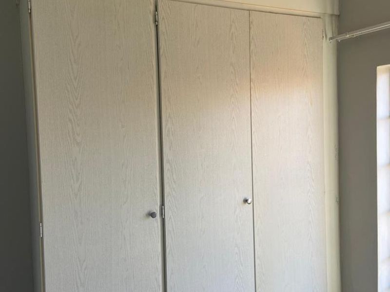 Discover Modern Comfort: Ideal First Home or Investment - Photo 6