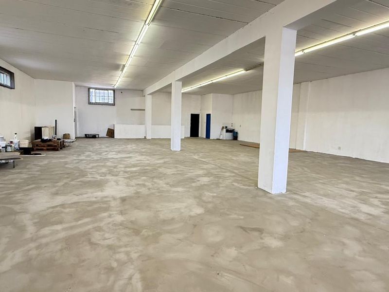 VERSATILE BUSINESS SPACE - Photo 7