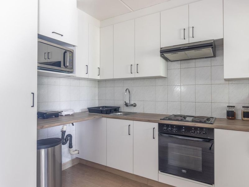 1 Bed 1 Bath for Sale in Benmore, Sandton - Photo 6
