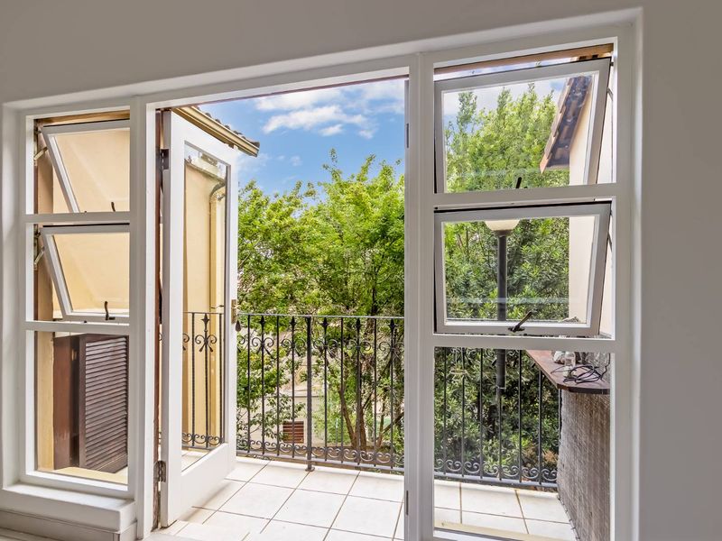 1 Bedroom Apartment / Flat for Sale in Dainfern - Photo 4