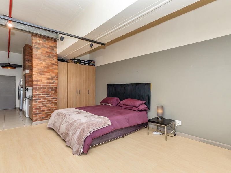 Spacious Furnished Studio With Amazing Views - Photo 5