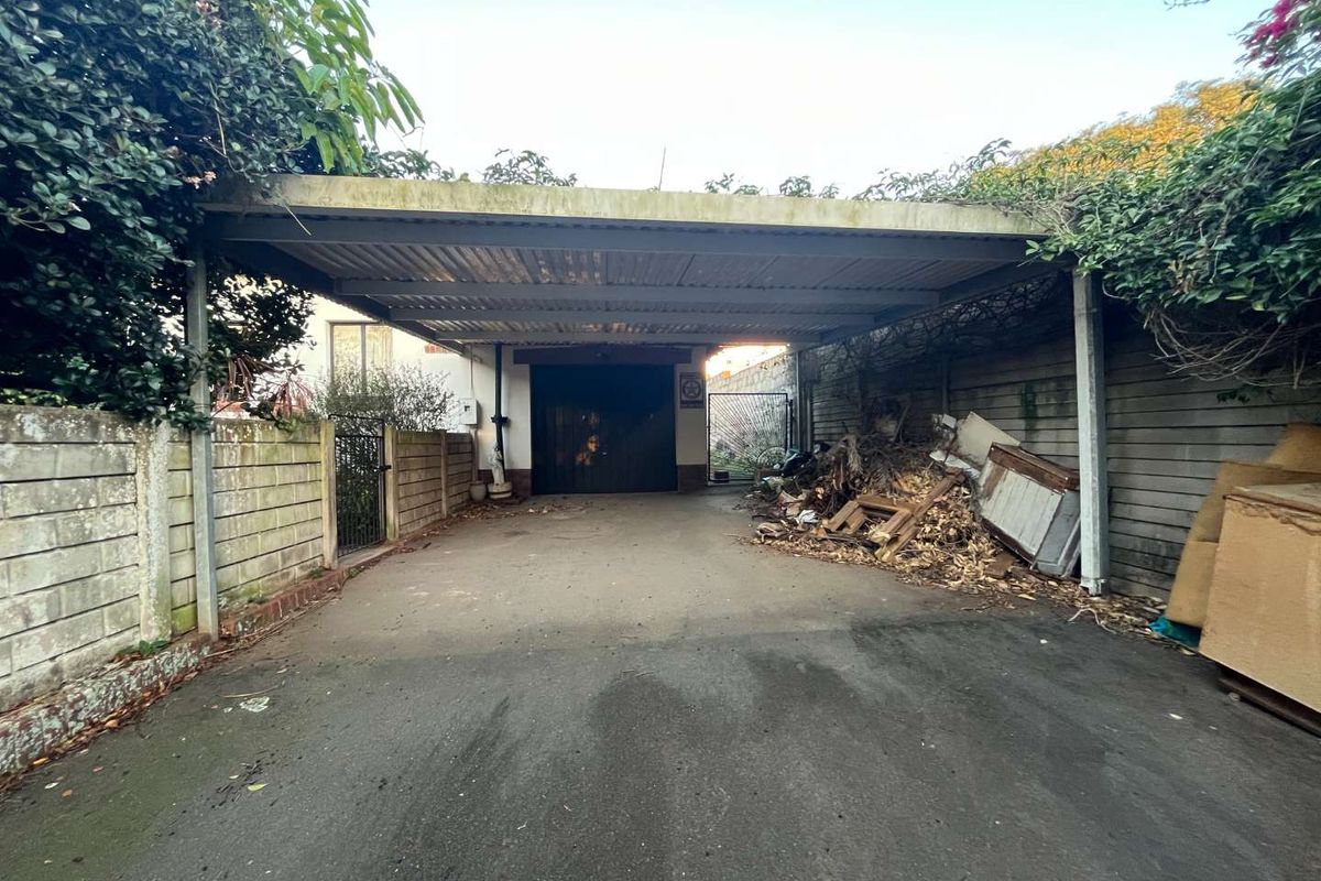 Hendra - Durban North Fixer Upper for Grabs - Photo 2