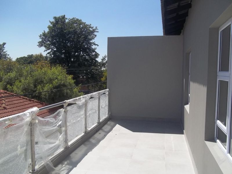 5 Bedroom Cluster For Sale in Glenhazel - Photo 5