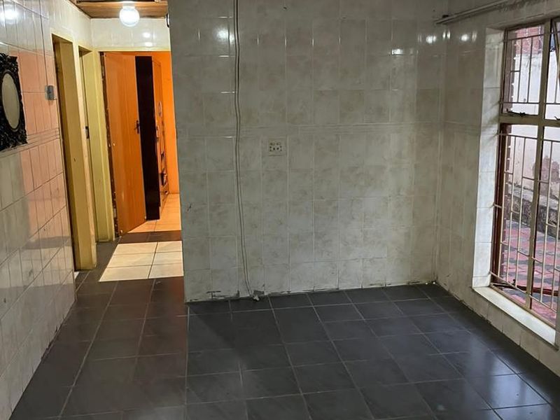 3 bedrooms house for sale in Soshanguve D D - Photo 8