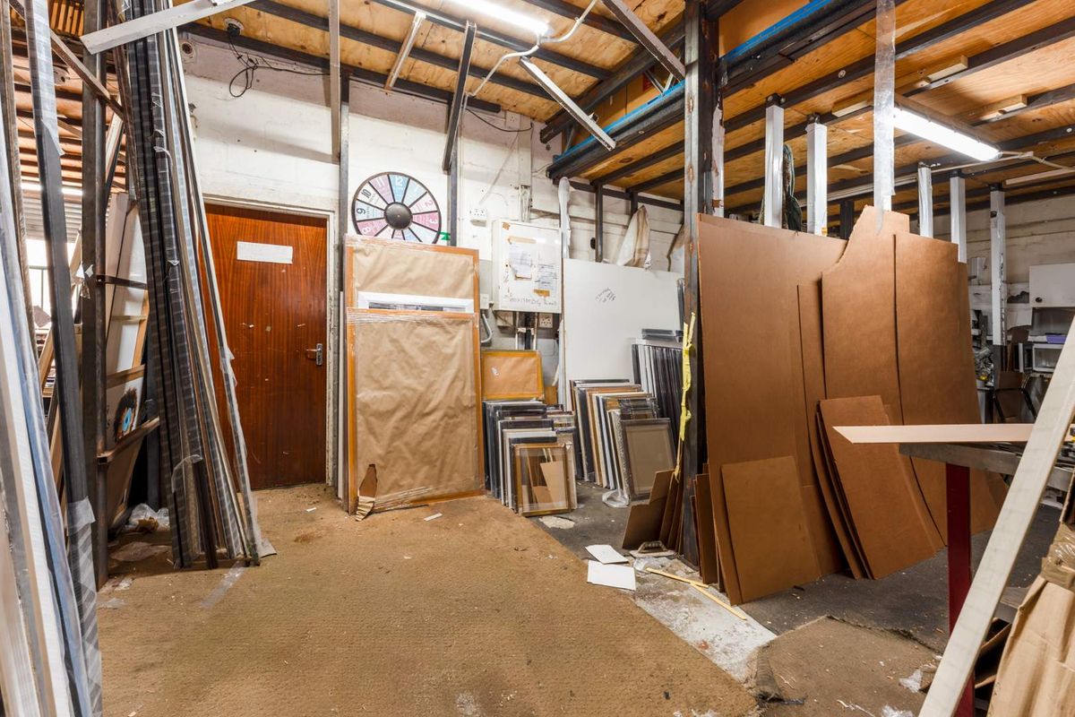 For Sale: 240 m2 Commercial Unit in Kingdom Park – Milnerton - Photo 3