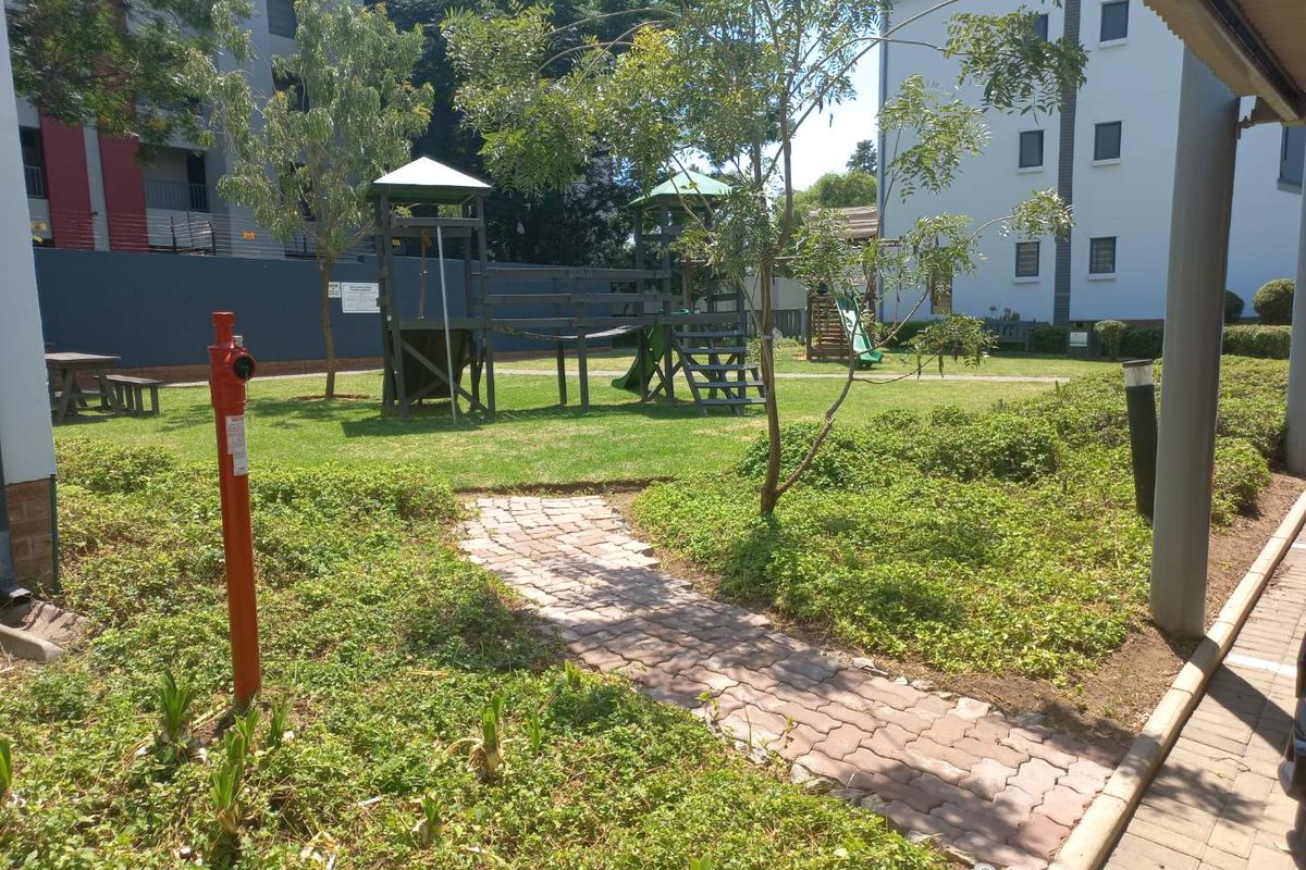 2 Bedroom 2 bathroom home for rent in Sandton(fourways) - Photo 5