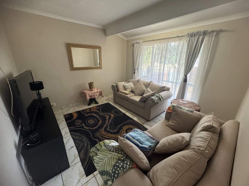 Family Home for sale - Photo 6
