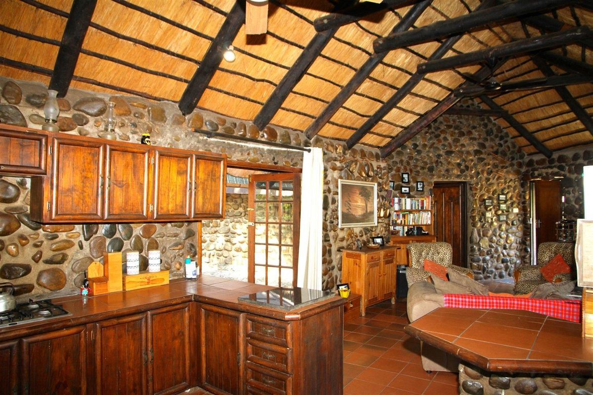 House and cottage overlooking the Olifant’s river. - Photo 5