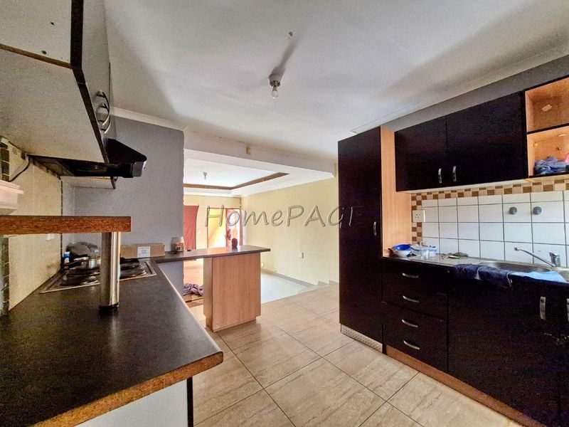 Kuisebmund, Walvis Bay:  Home with 2 Flats is for Sale - Photo 10