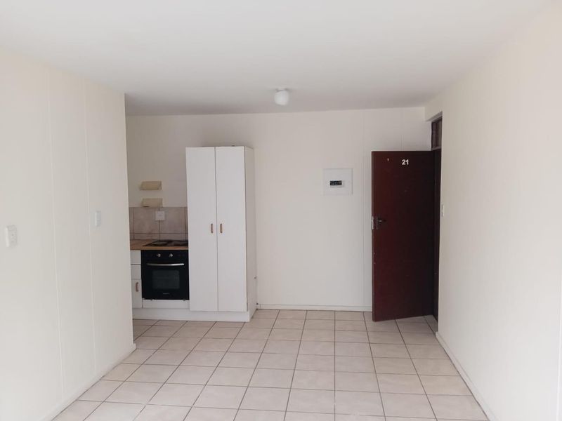 ONE BEDROOM FLAT AVAILABLE IN DASPOORT. - Photo 5