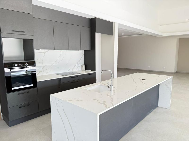 EXTRAORDINARY SANCTUARY VILLA - MONT CHOISY GOLF ESTATE. - Photo 4